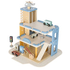 Garaż drewniany parking samochodowy piętrowy stacja benzynowa