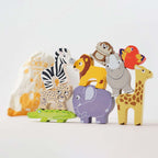 Kolorowa drewniana zabawka układanka z grubymi figurkami afrykańskich zwierząt dla dzieci: zebra, lew, słoń, żyrafa, lampart, krokodyl, nosorożec, małpa, papuga.