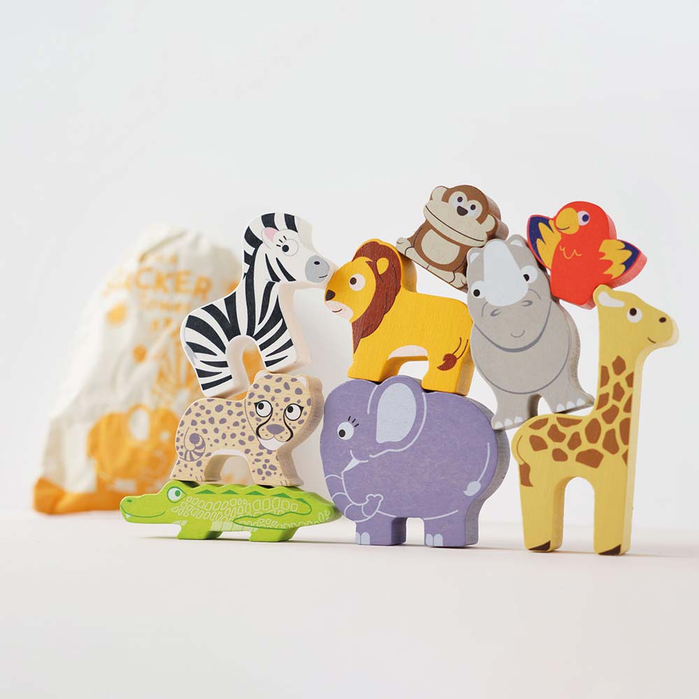 Kolorowa drewniana zabawka układanka z grubymi figurkami afrykańskich zwierząt dla dzieci: zebra, lew, słoń, żyrafa, lampart, krokodyl, nosorożec, małpa, papuga.