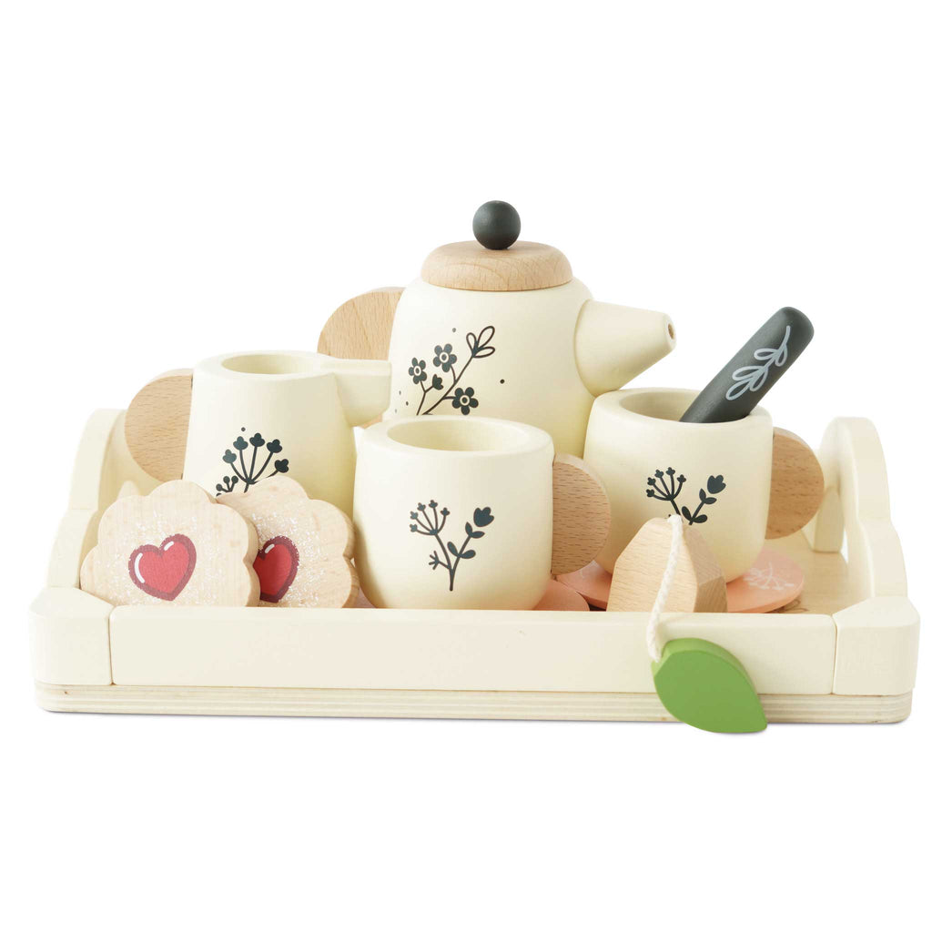 Drewniany zestaw do herbaty akcesoria kuchenne w brytyjskim stylu. Biało-drewniany imbryk, filiżanki z czarnymi motywami roślinnymi, herbatniki i torebka herbaty na eleganckiej tacy. Idealny do zabawy w przyjęcie dla dzieci.