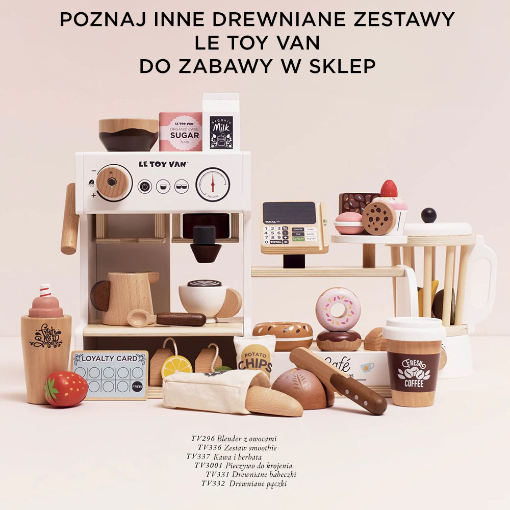 Drewniana kawiarnia Le Toy Van z maszyną do kawy, kasą fiskalną, stojakiem na ciasto i realistycznymi akcesoriami, idealna do kreatywnej zabawy w sklep dla dzieci.