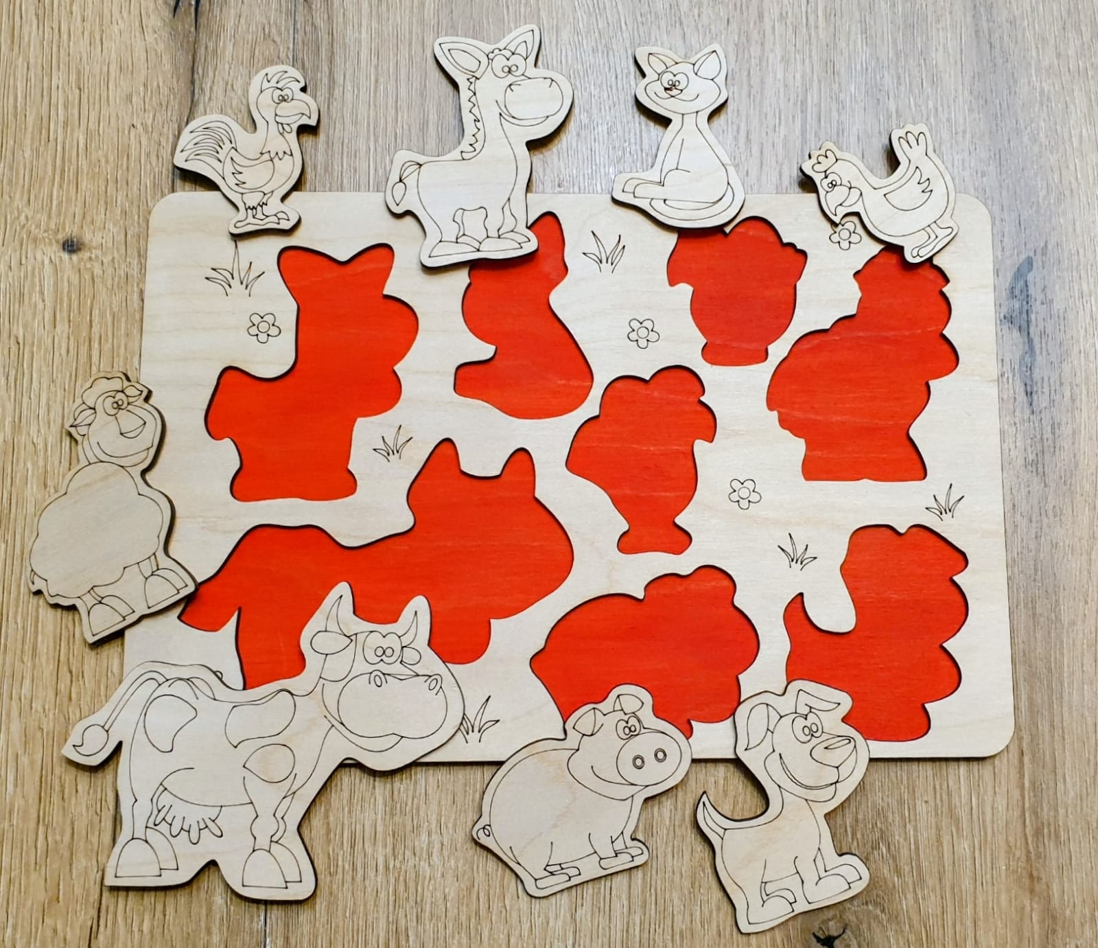 Drewniana układanka edukacyjna – Zwierzęta z wiejskiego podwórka czerwone