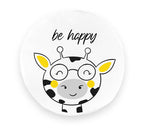 Okrągła poduszka ekoskóra ZWIERZĄTKA AFIRMACJE z wesołą żyrafą w okularach i napisem "be happy" do pokoju dziecięcego.